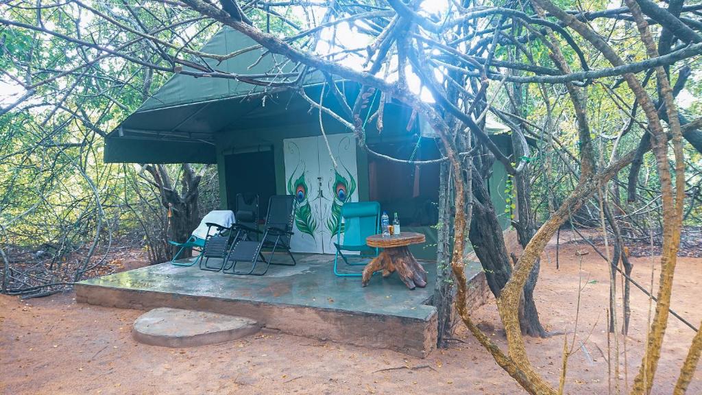 Zahrada ubytování Yala Podi Hoona Bush Camp