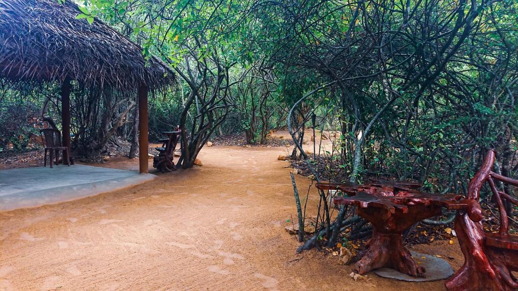 Zahrada ubytování Yala Podi Hoona Bush Camp