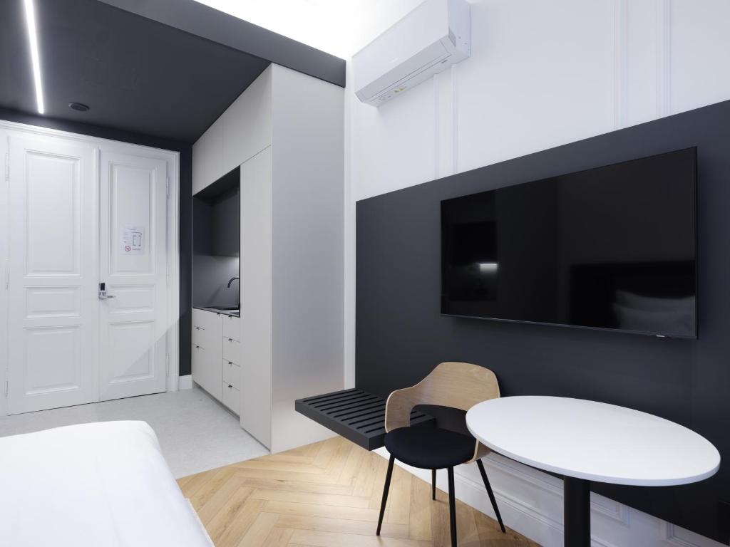 Fingerprint Art Apartments - 6