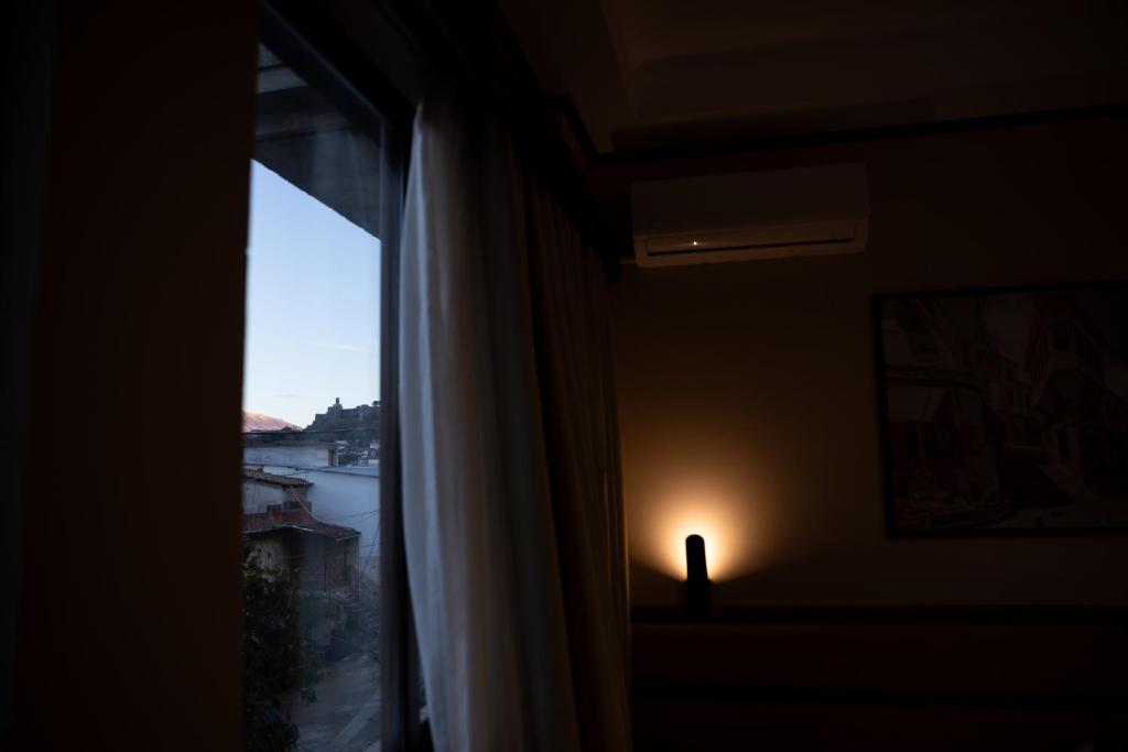 Fotografie z fotogalerie ubytování Guest House Shtaka v destinaci Gjirokastër