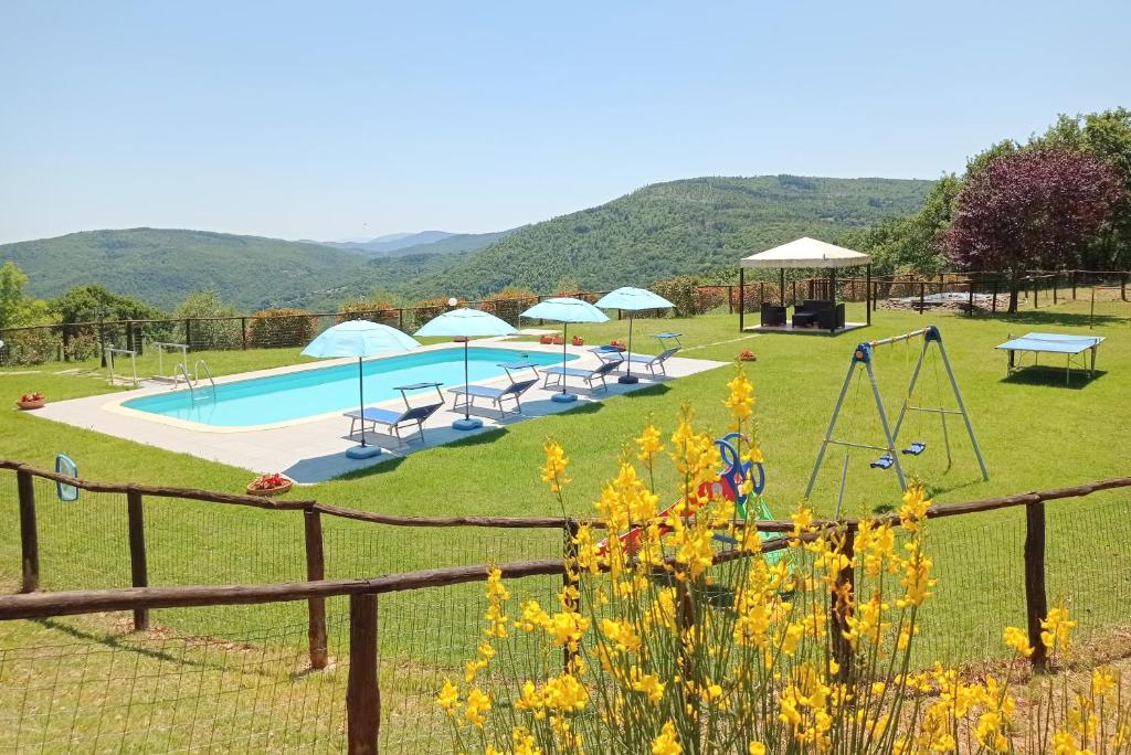 Bazén v ubytovaní Agriturismo la Coccinella alebo v jeho blízkosti