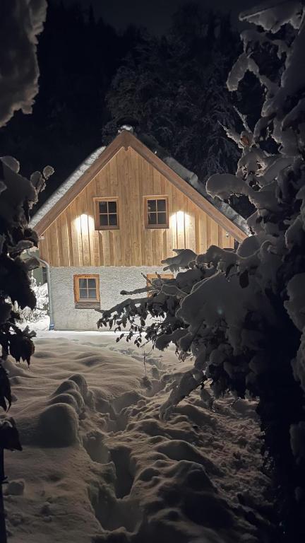 Rodlhaus GruBÄR - Rodltal-Huetten v zimě