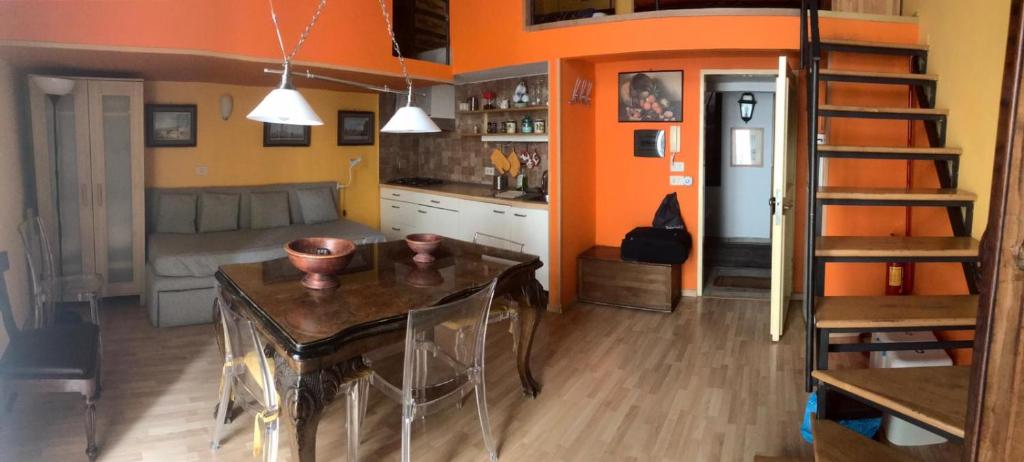 Posedenie v ubytovaní Guide Tour Apartments