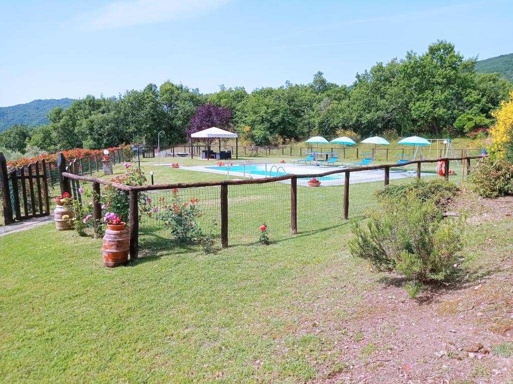Bazén v ubytovaní Agriturismo la Coccinella alebo v jeho blízkosti