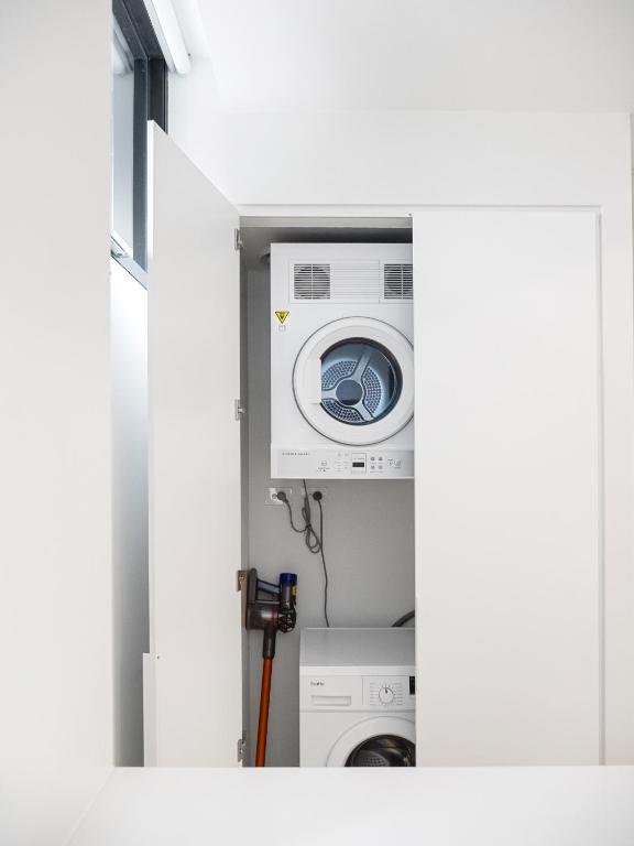 Φωτογραφία από το άλμπουμ του Modern Split Level 2Bed with Pool στο Σίδνεϊ