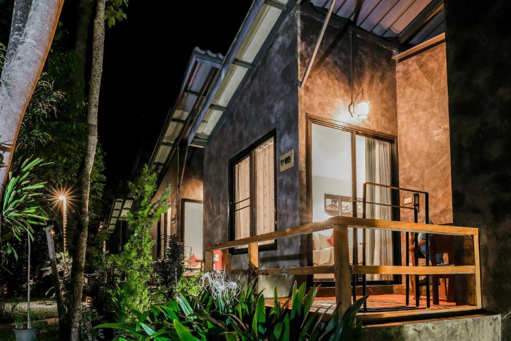 Family House @ Pai - 15