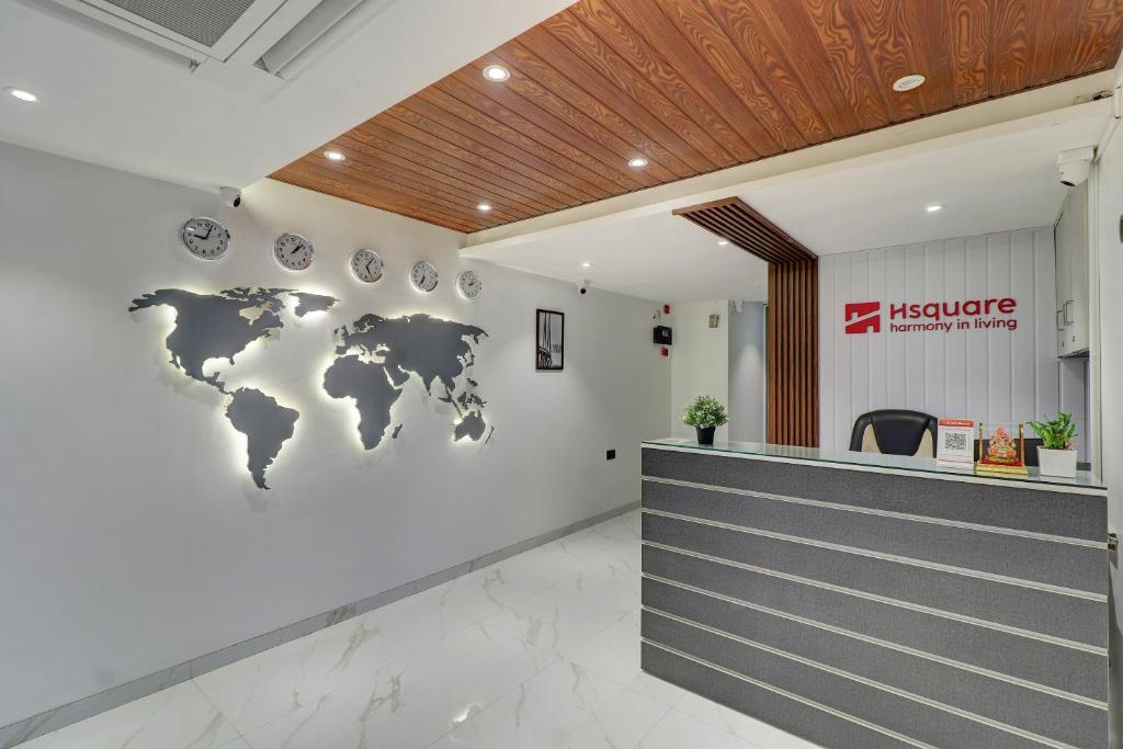 Vstupní hala nebo recepce v ubytování Hsquare Hotel Andheri West