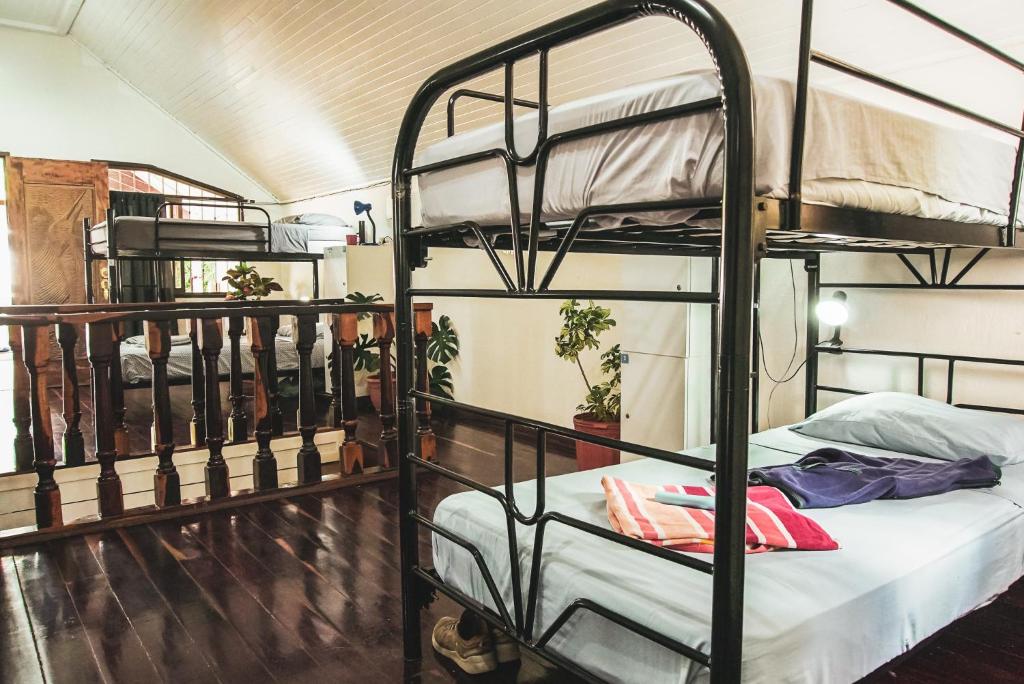 Postel nebo postele na pokoji v ubytování Mai Ke Kai Surf House