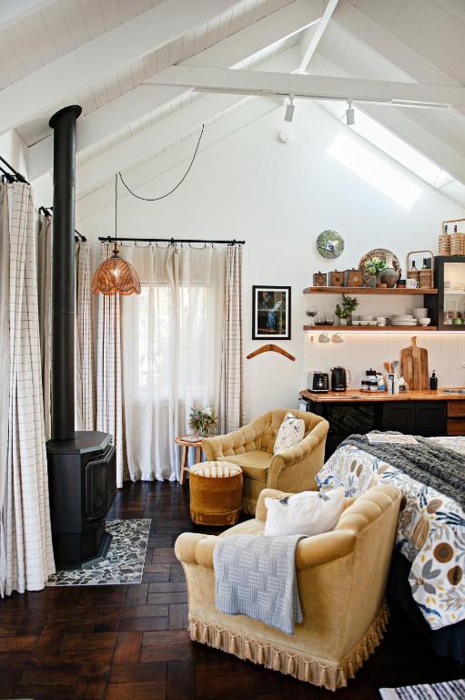 Falls Rest - A Wentworth Falls Hideaway, Wentworth Falls (updated ...