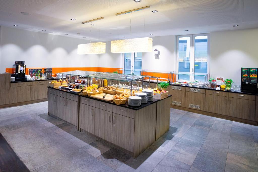 Garner Hotel Berlin - Mitte by IHG - Resim 18