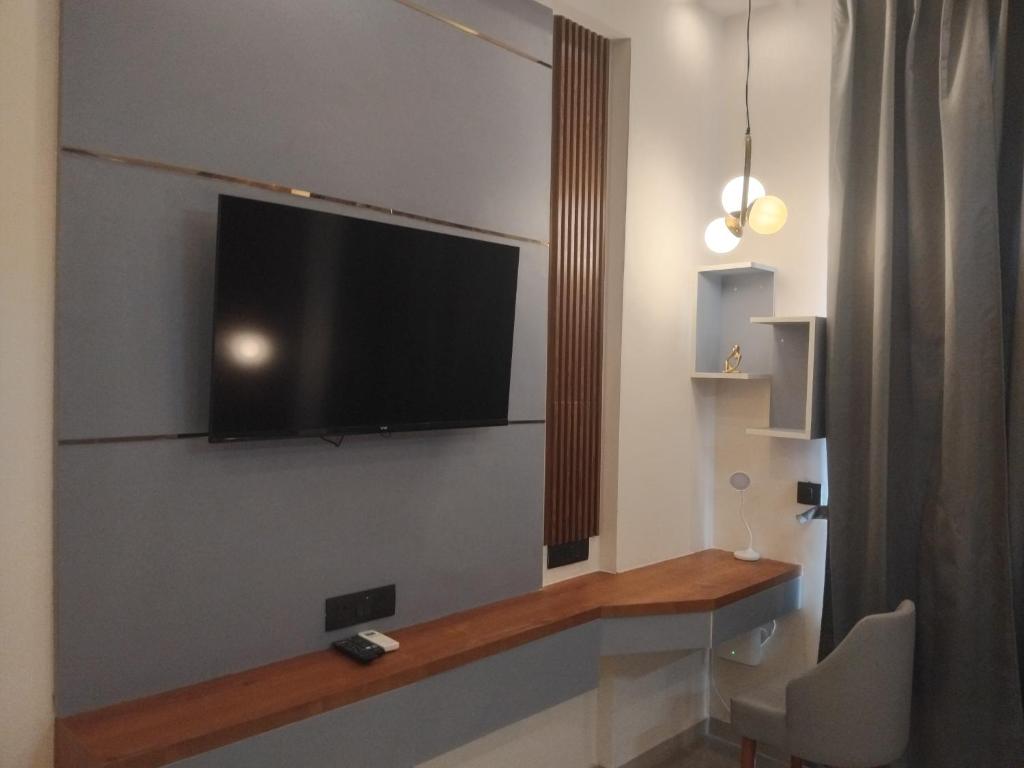 TV a/nebo společenská místnost v ubytování Cloud9 stays