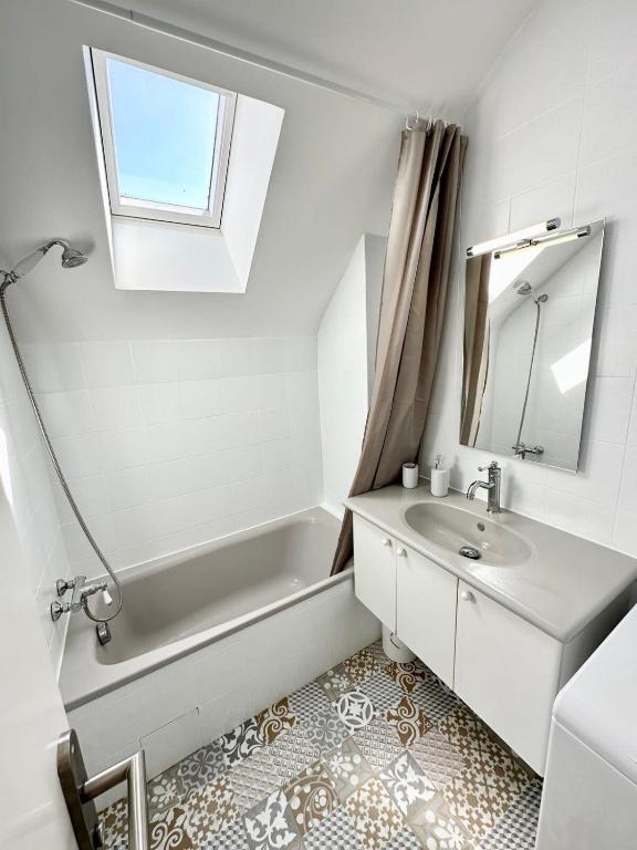 Kúpeľňa v ubytovaní T2 Neuf Top Cocooning Terrasse - Face à la mer