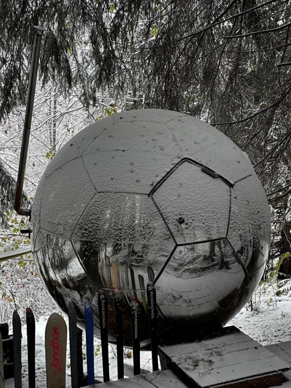 Fotografie z fotogalerie ubytování Mirror globe Kandasphere v destinaci Saint-Gervais-les-Bains