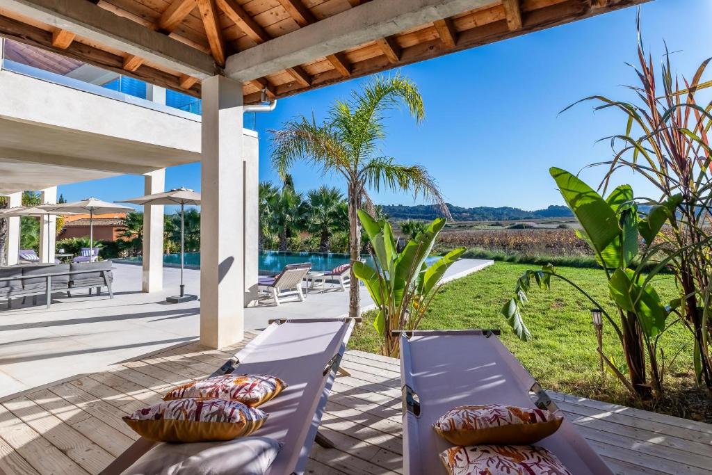 Royal Tiki Lodges - Chambres d'hôtes avec Piscine chauffée & SPA - Habitación Estándar Con Cama Queen