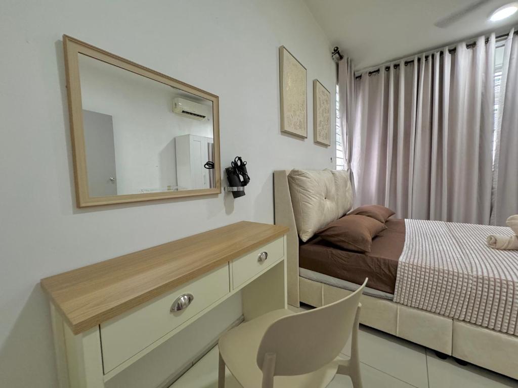 Postel nebo postele na pokoji v ubytování Large Unit Dwiputra Residences 3Rooms 3Bathrooms Presint 15 Putrajaya