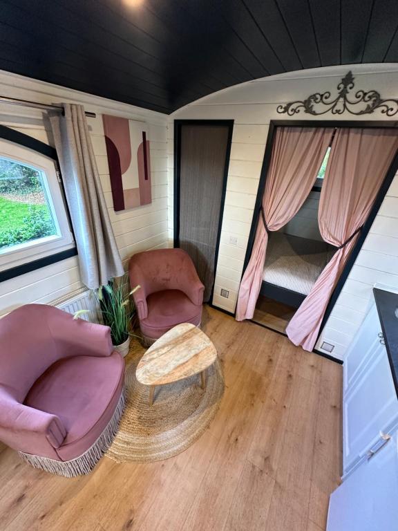 Domaine de Meros - Caravana De Madera Con Vistas Al Parque