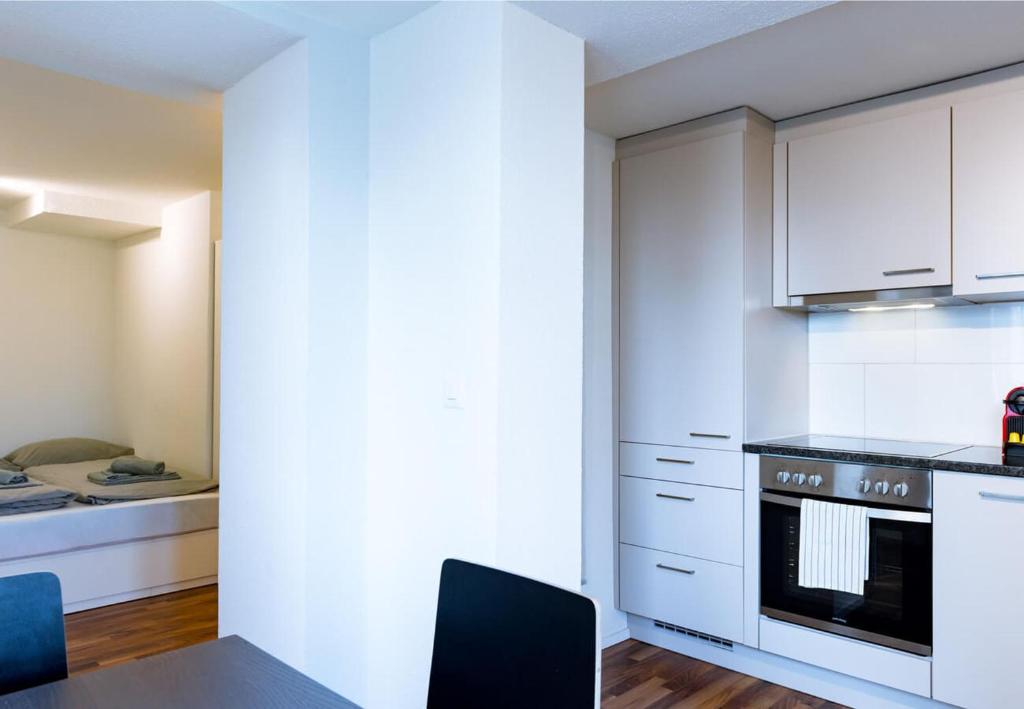 HITrental Wiedikon Apartments - Studio A