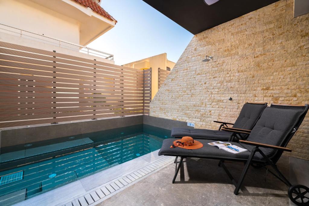Piscine de l'établissement La Siesta Villas ou située à proximité