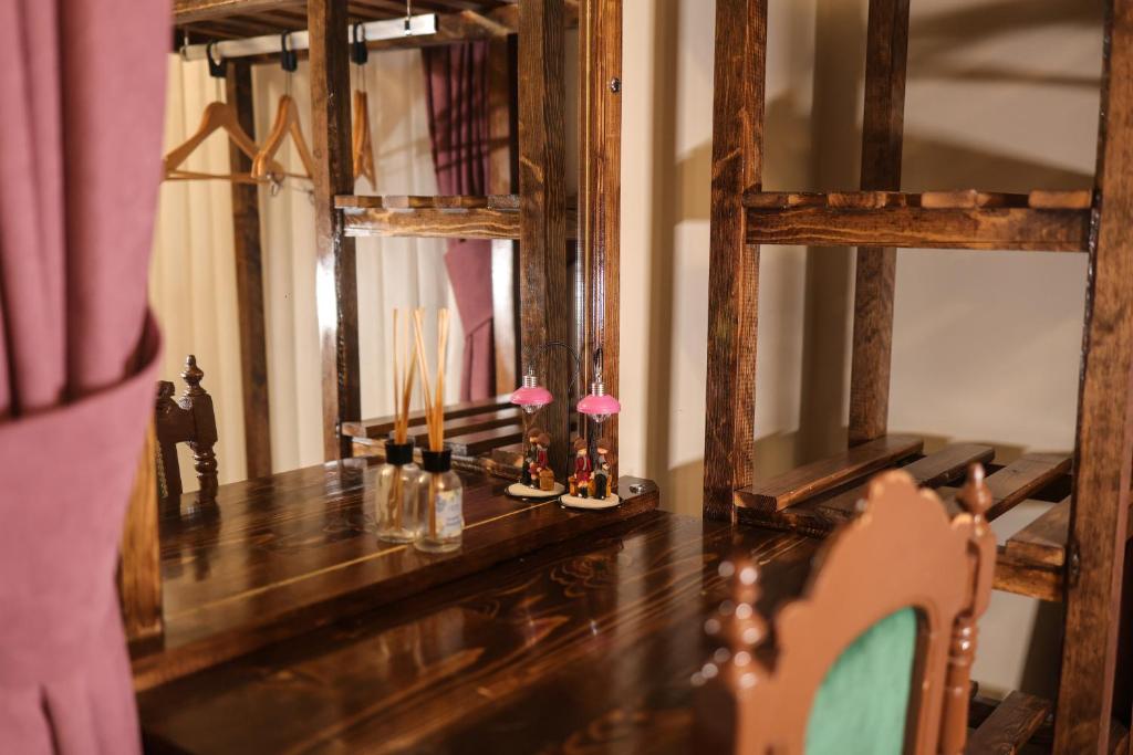 Yellow Stone House - 6