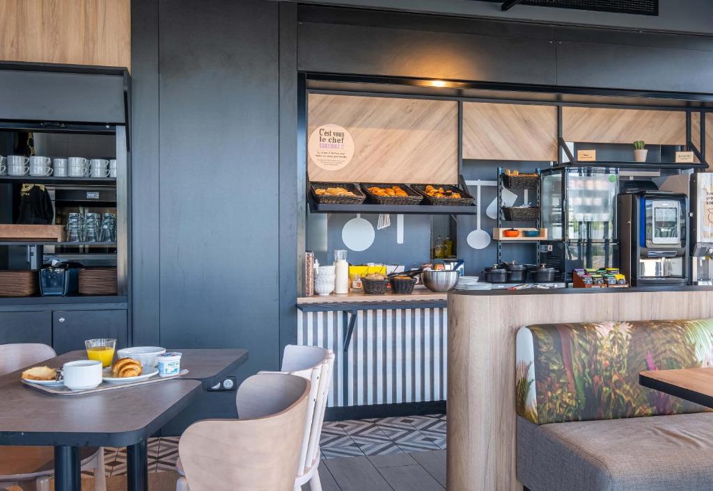 Nápoje v ubytování B&B HOTEL Evian Publier