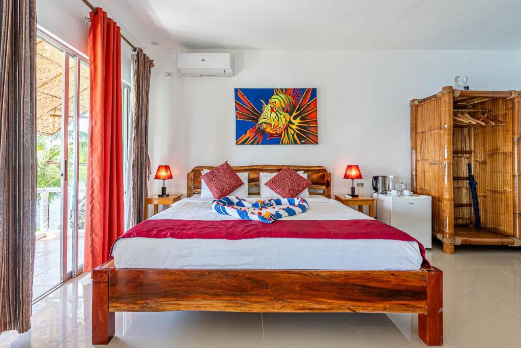 Blue Star Dive and Resort - Ocean View Deluxe Bungalow