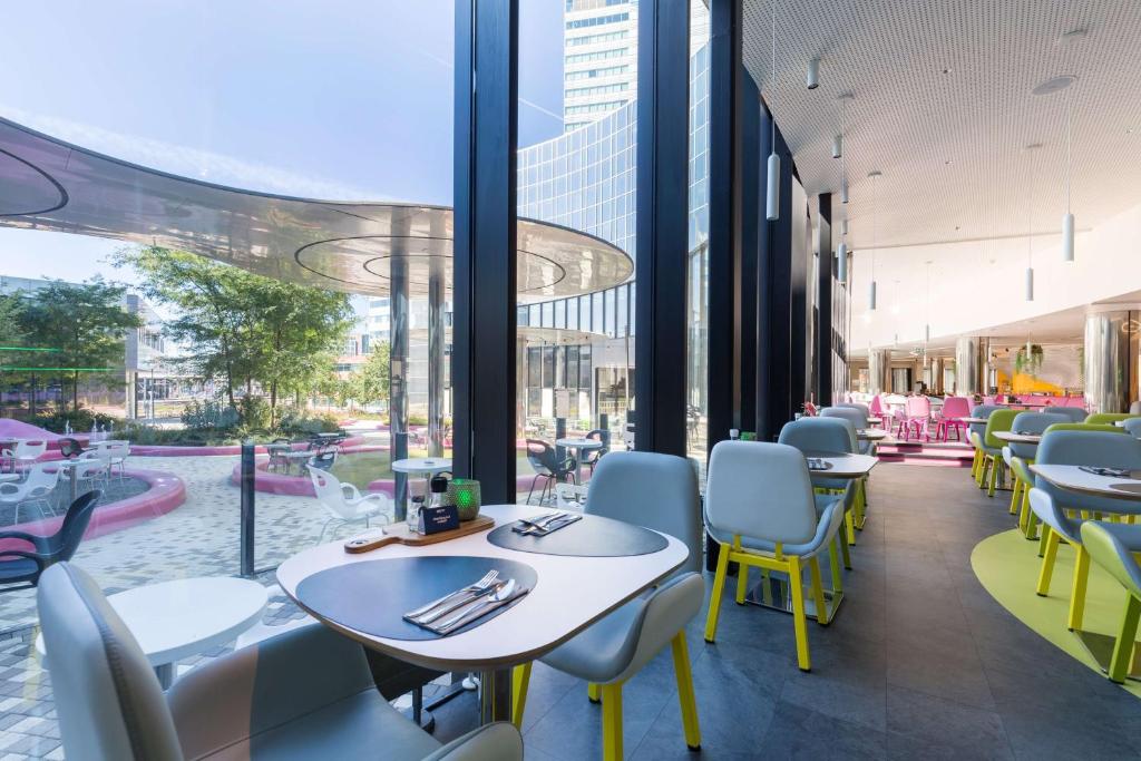 Park Inn by Radisson Amsterdam City West - Resim 6