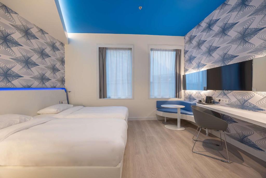 Park Inn by Radisson Amsterdam City West - Resim 29