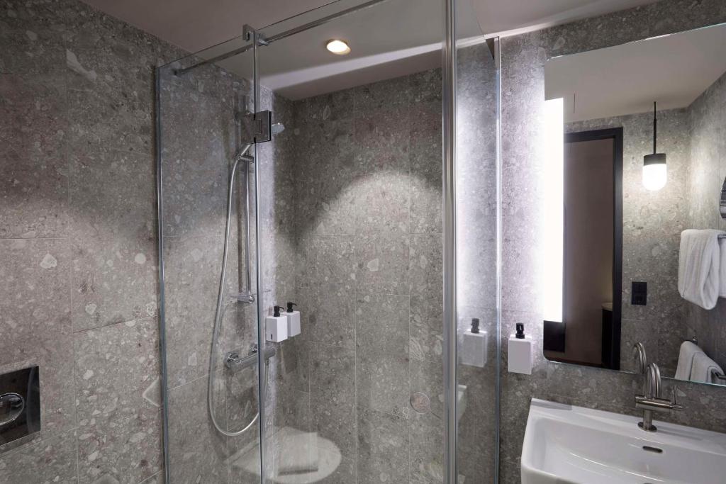 Scandic Frankfurt Hafenpark - Resim 14