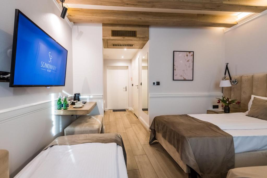 SCANDINAVIA Resort - 12