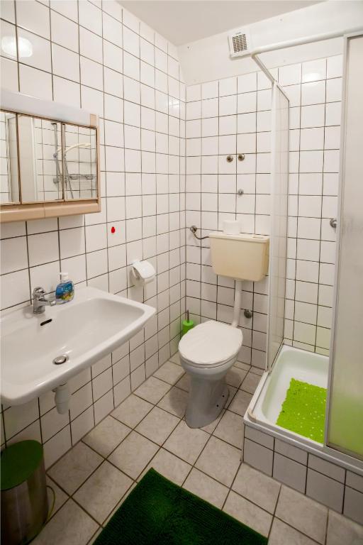 Kúpeľňa v ubytovaní Friendly People's Guest House