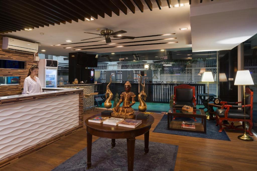 Aspira Suites Sukhumvit 20 - Resim 41