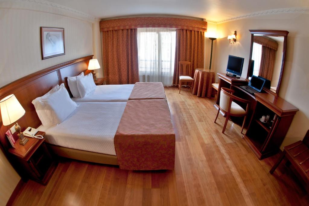 TURIM Lisboa Hotel - 2