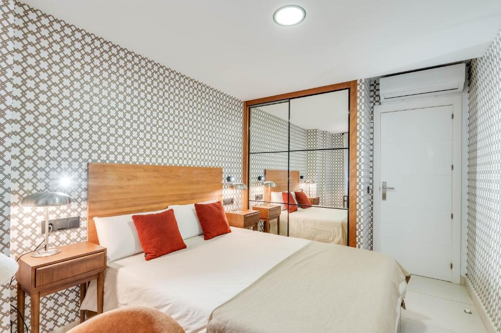 Posteľ alebo postele v izbe v ubytovaní Luxury Apartment Alcazaba by Nagoa Homes
