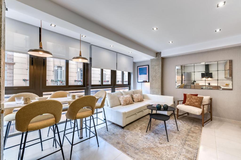 Posedenie v ubytovaní Luxury Apartment Alcazaba by Nagoa Homes