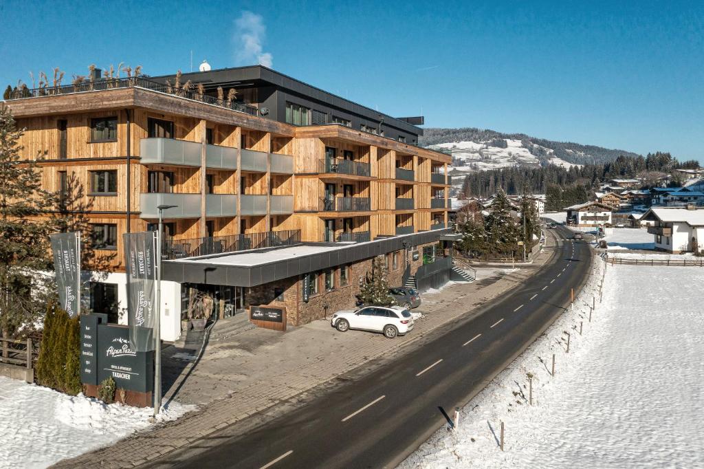 Nespecifikovaný výhled na hory nebo výhled na hory při pohledu z hotelu