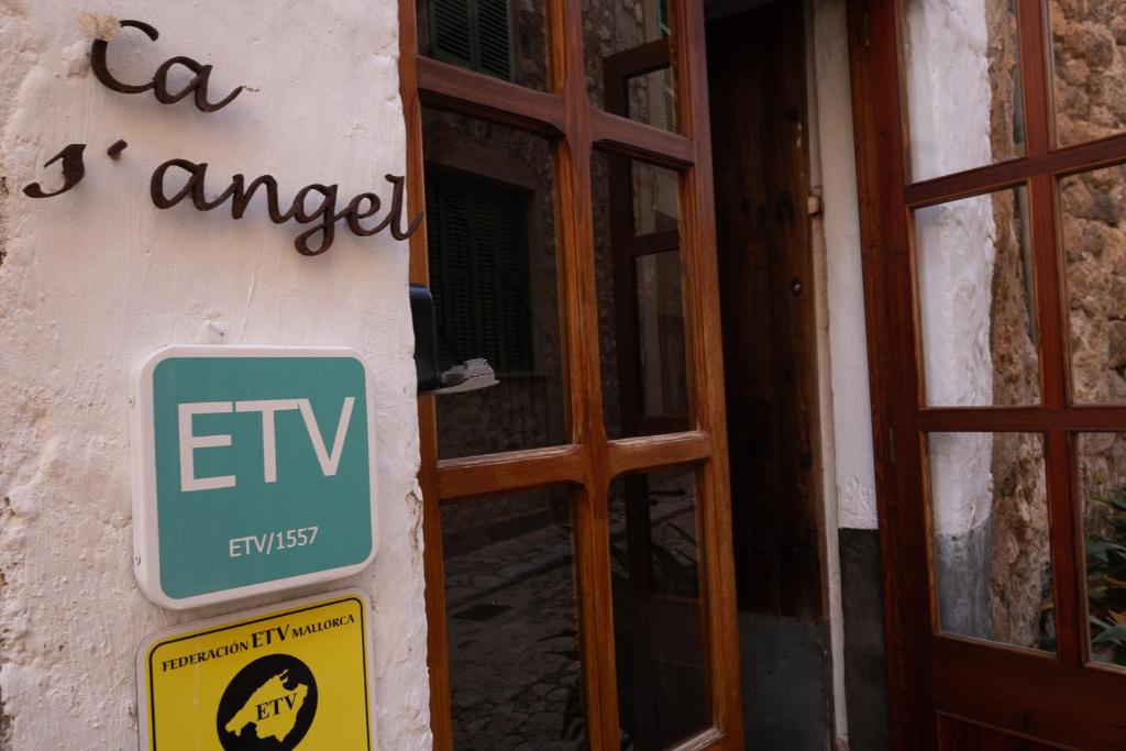 Certifikát, hodnocení, plakát nebo jiný dokument vystavený v ubytování Casa S'Angel by Rentallorca