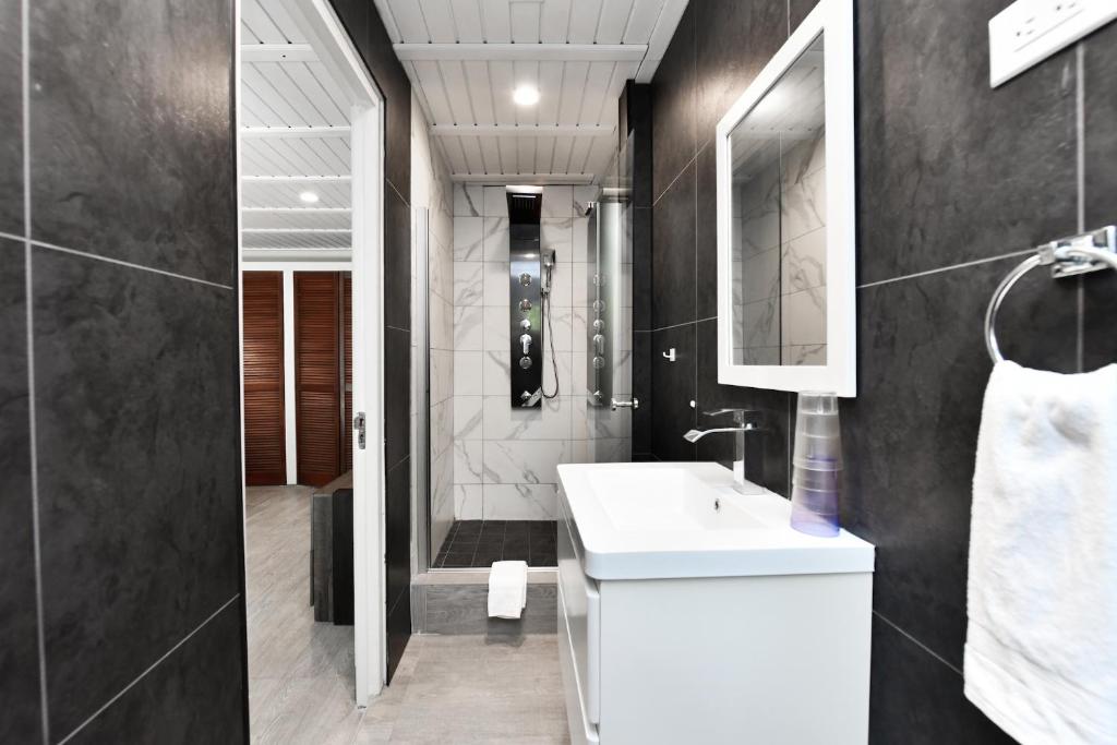 Koupelna v ubytování Aloe B&B