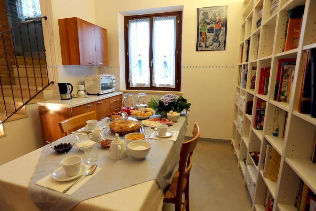 Kuchyň nebo kuchyňský kout v ubytování B&B L'Upupa