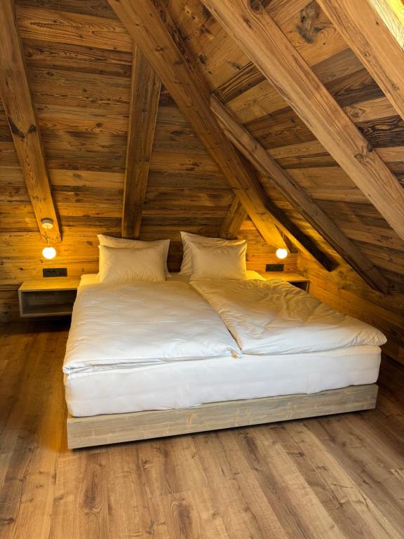 Postel nebo postele na pokoji v ubytování Vila Urbana Luxury Apartments