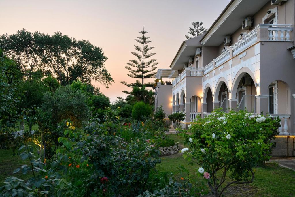 Zahrada ubytování Erofili Hotel