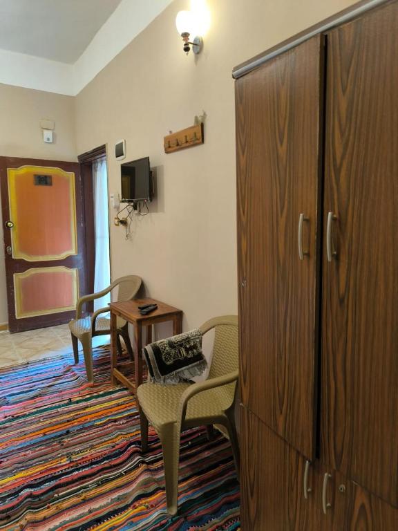 TV o dispositivi per l'intrattenimento presso انير انشال Enir Enshal