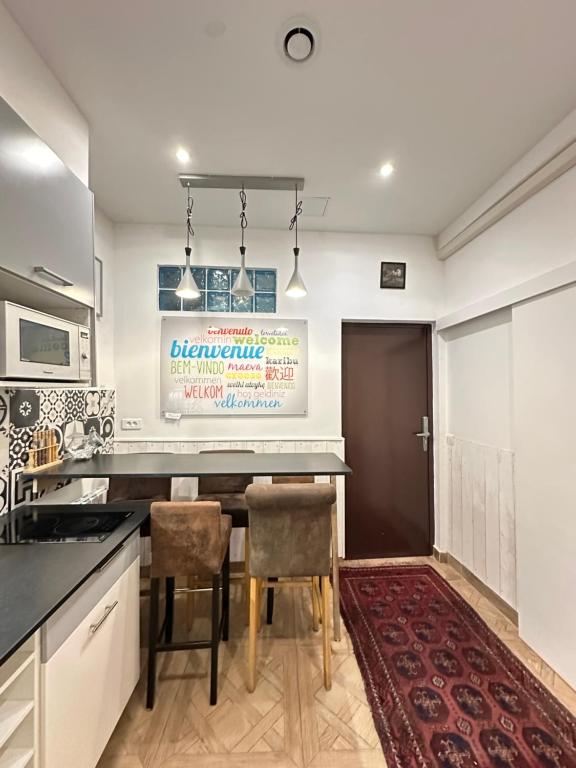 Charles V Marais Apartment - Resim 25