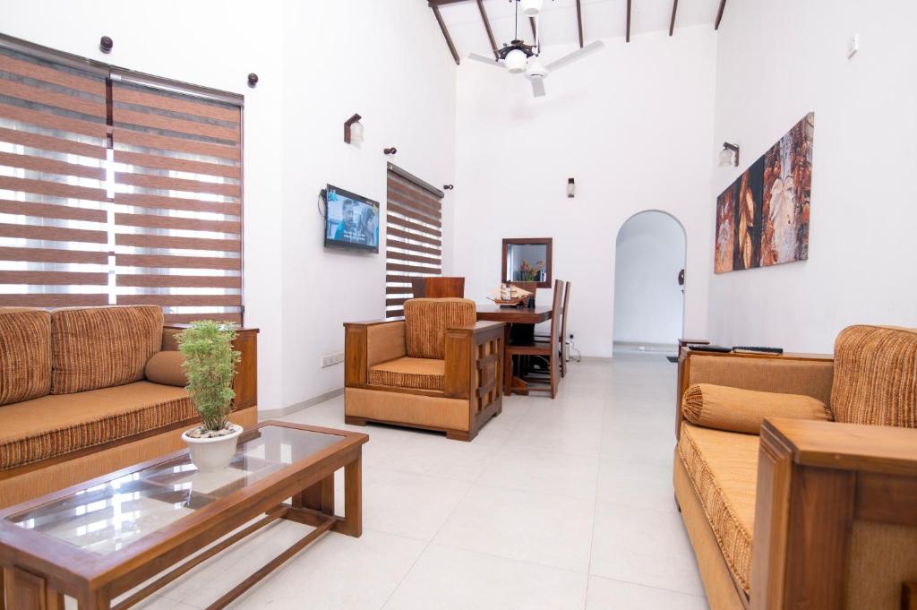 Μια τηλεόραση ή/και κέντρο ψυχαγωγίας στο Holiday Penthouse Galle