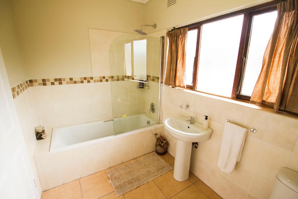 Eden Rose Manor B&B - Triple Room With Sea View