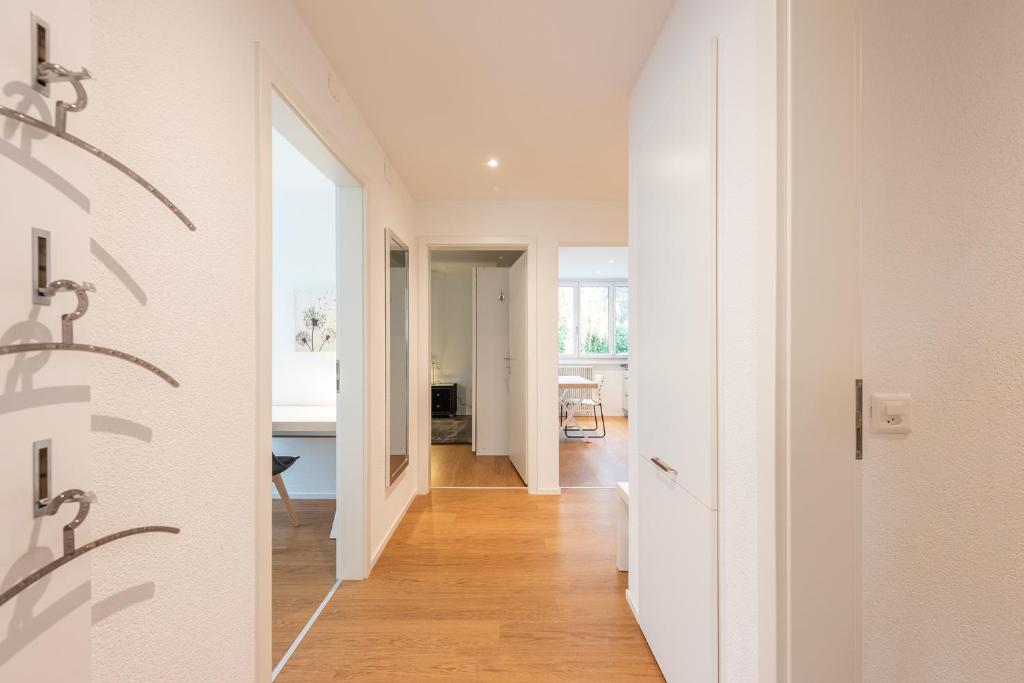 Zimmer mit Gemeinschaft Badezimmer und Küche - Resim 24