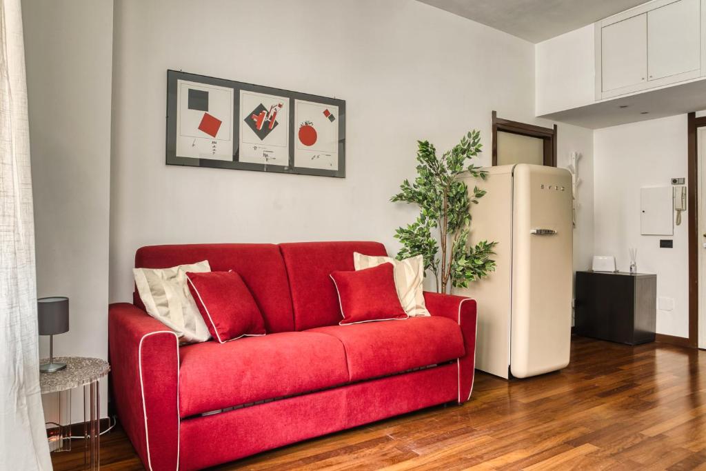 Just Urban Stays - Strategic 1BR Apartment for Duomo & City Life - M1