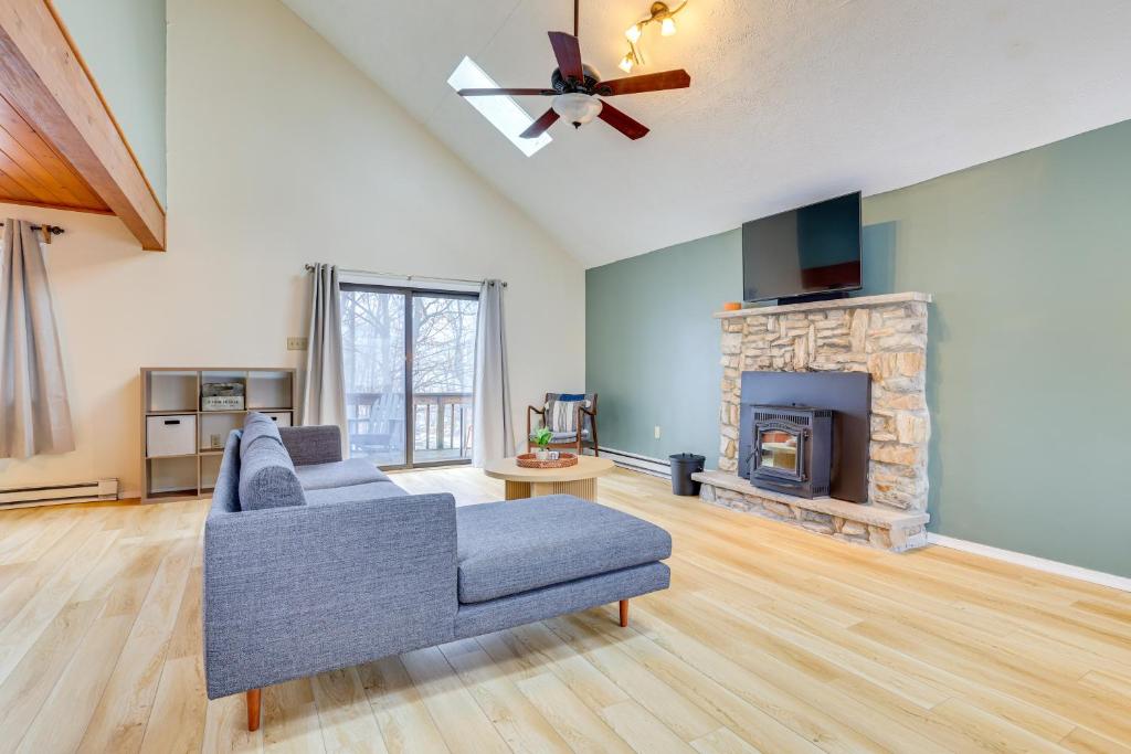 Gallery image of Ski, Hike, Swim and More Pocono Farms Family Home in Tobyhanna