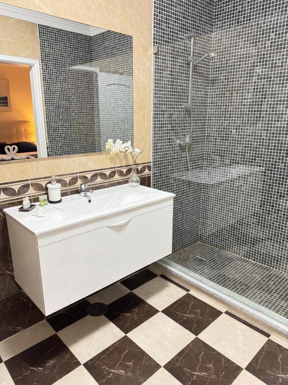 Villa Bonita Guesthouse Albufeira Old Town - 6