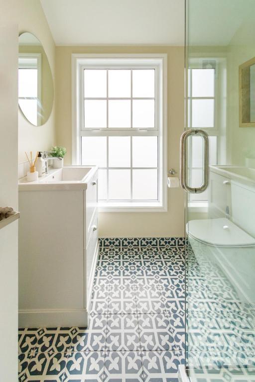 Leitch Cottage with carpark - Resim 22