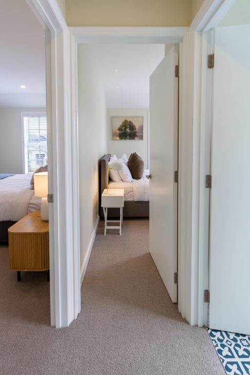 Leitch Cottage with carpark - Resim 34